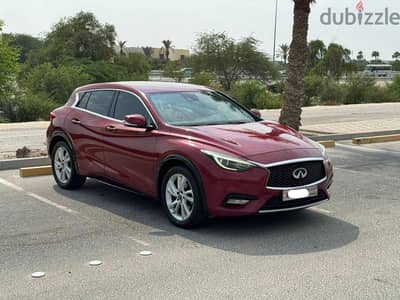 Infiniti Q30 2019 red