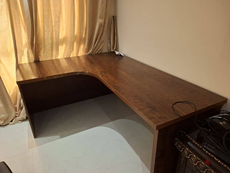 Two L shap office tables for sell 3