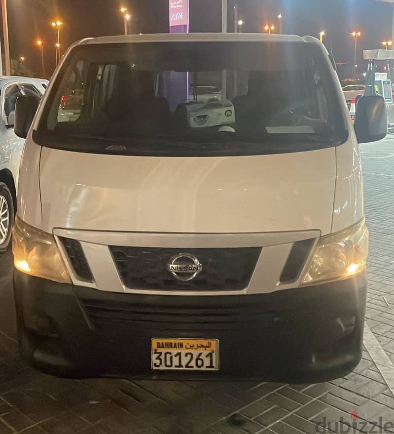 Well maintained Nissan Urvan 2015 for sale 5