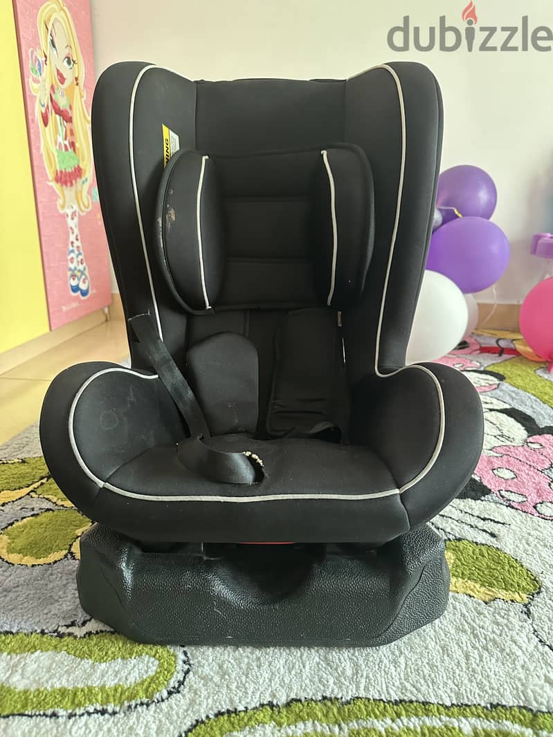 Baby high chair and car seat 8