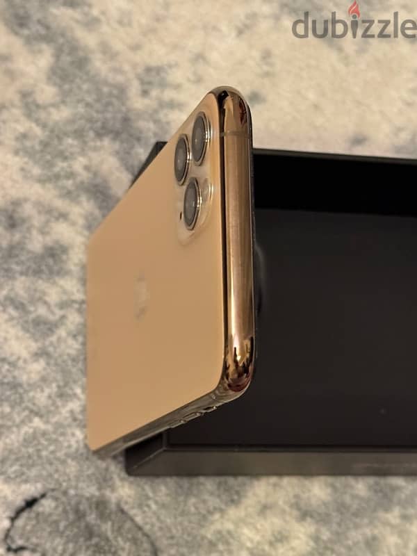 iPhone 11 pro 512GB mint Cond 2