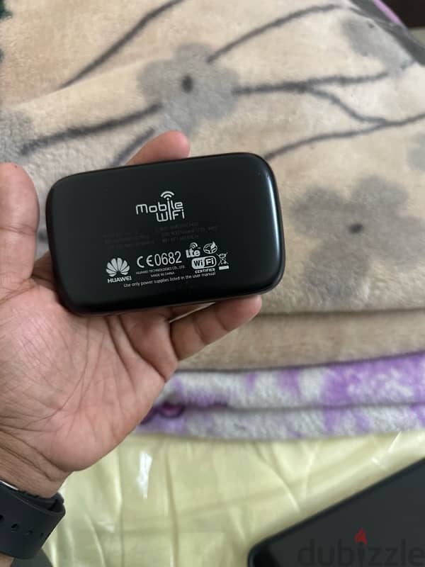 pocket WiFi  4G 1