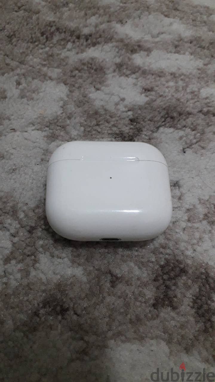 Fake apple airpods 1