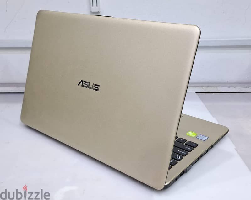 ASUS VivoBook Core i7 8th Gen. 15.6" FHD NVidia 4GB Graphics 16GB Ram 7