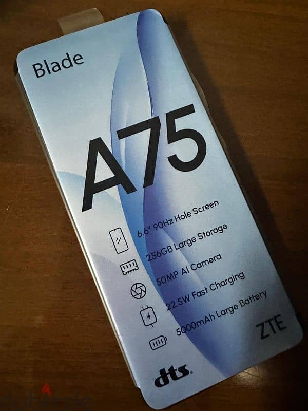 ZTE Blade A75 256GB almost new with Phone Box. Charger and case also 1