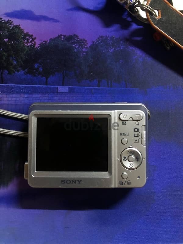 SONY CYBER SHOT(SELLING FOR PARTS) 1