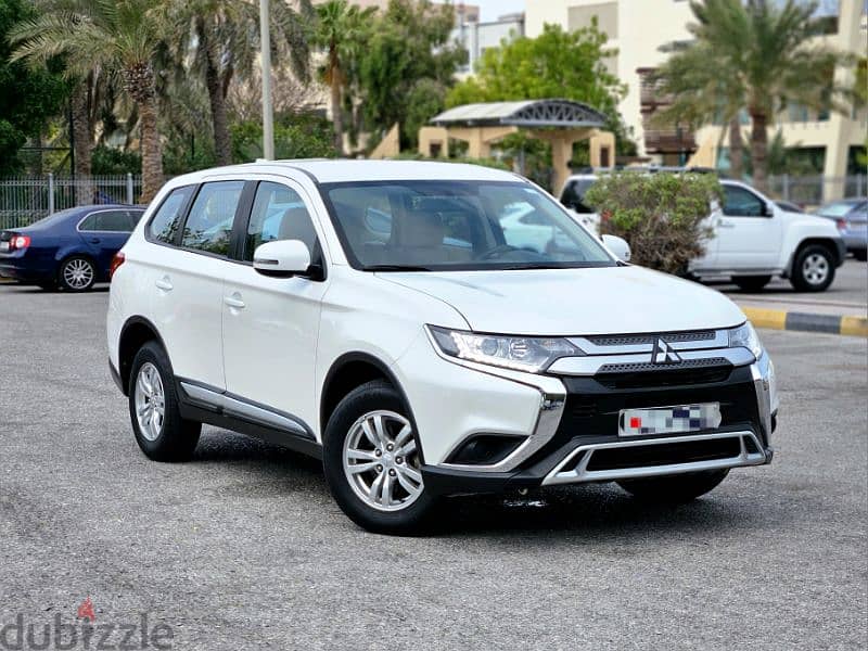 MITSUBISHI OUTLENDER 2020 TOP EXCELLENT CONDITION URGENTLY FOR SALE 0