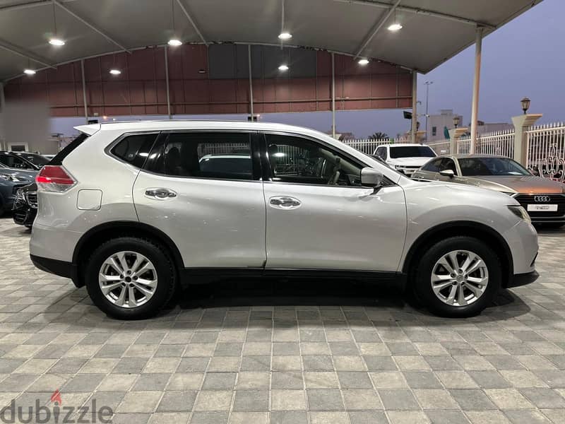 Nissan X-Trail 2015 2.5 10