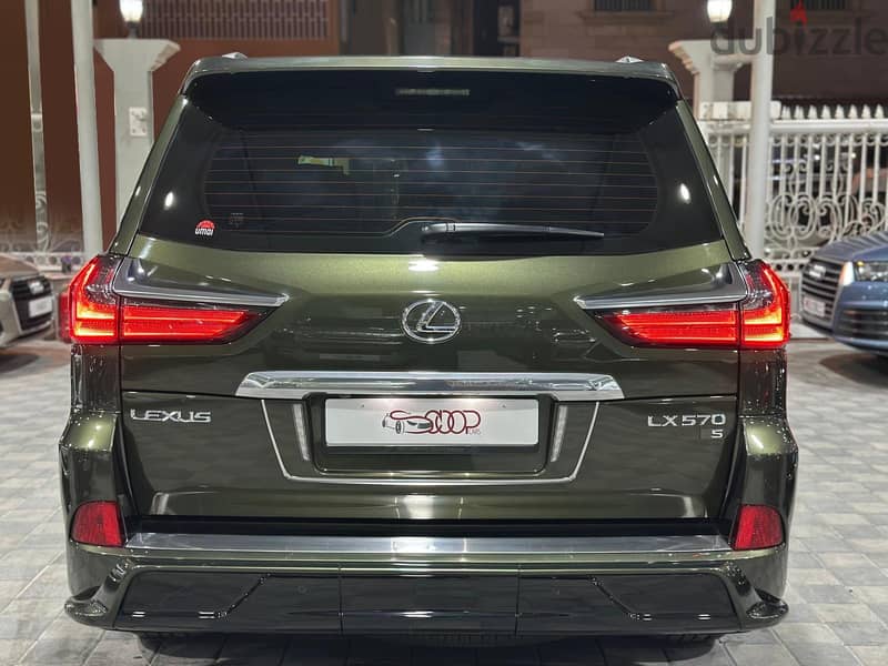 Lexus LX-Series 2020 570 S 6