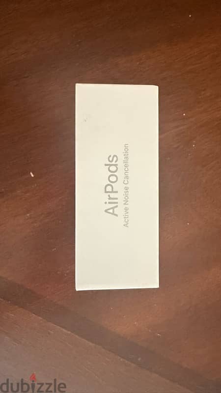 New sealed - Apple AirPod 4 with active noice cancellation 1