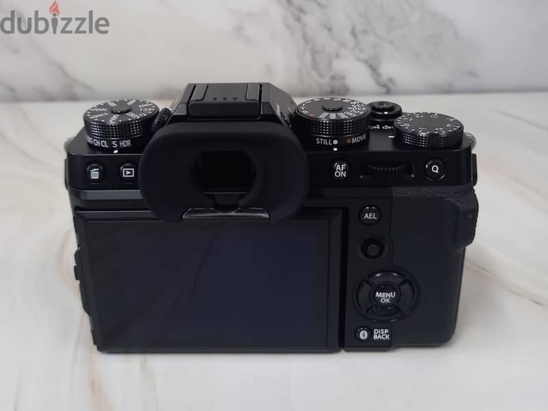 Brand New Fujifilm XT5 40 Megapixel Hybrid Camera Body For Sale 1