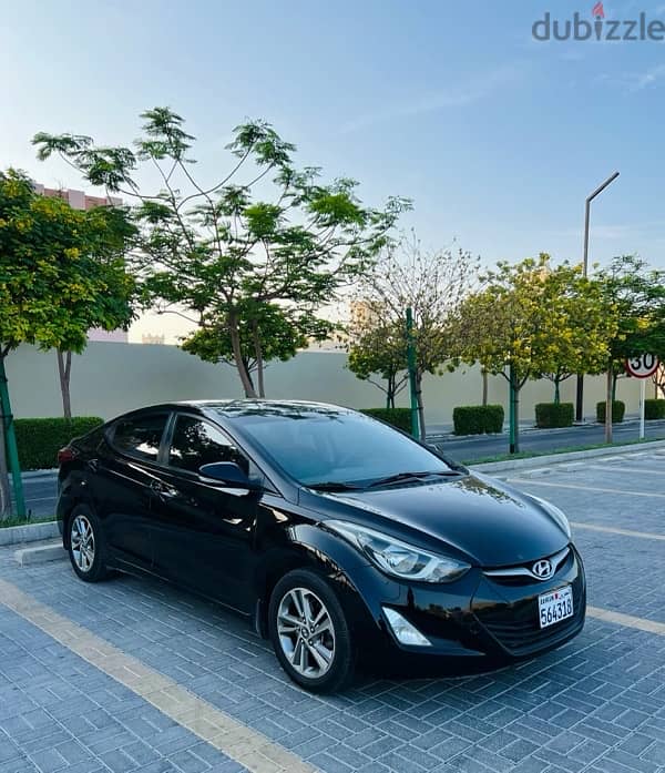 Hyundai Elantra in Excellent Condition 3