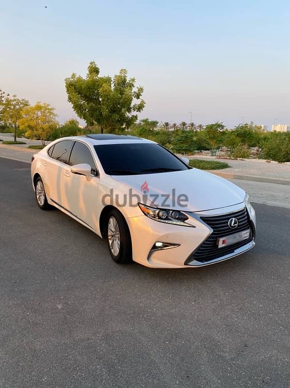 Lexus 2017 | 36811832 4