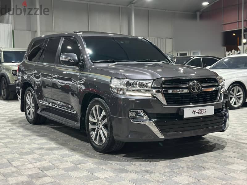 Toyota Land Cruiser 2017 VXS 2