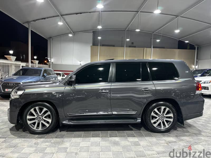 Toyota Land Cruiser 2017 VXS 10