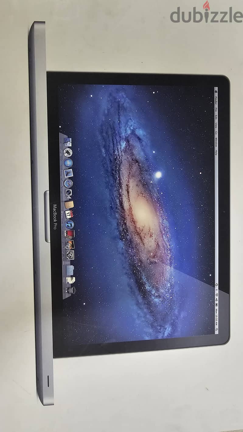 For Sale Macbook 2011 late - like new 2