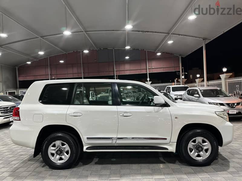 Toyota Land Cruiser 2010 G V6 13