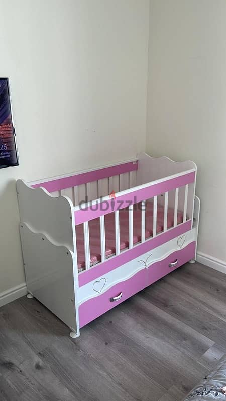 Pink baby Cot 4