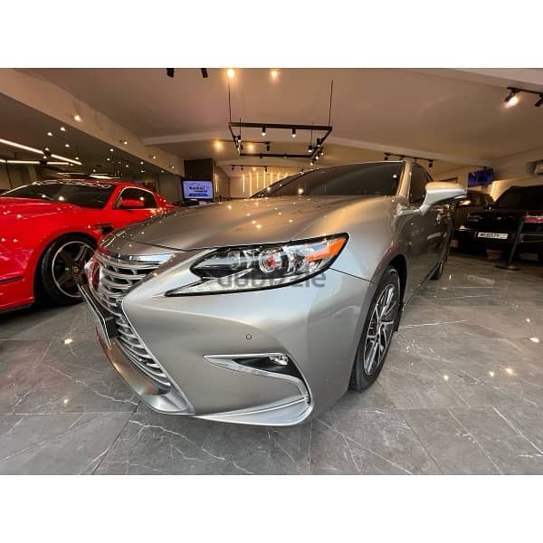 Lexus ES-Series 2018 1