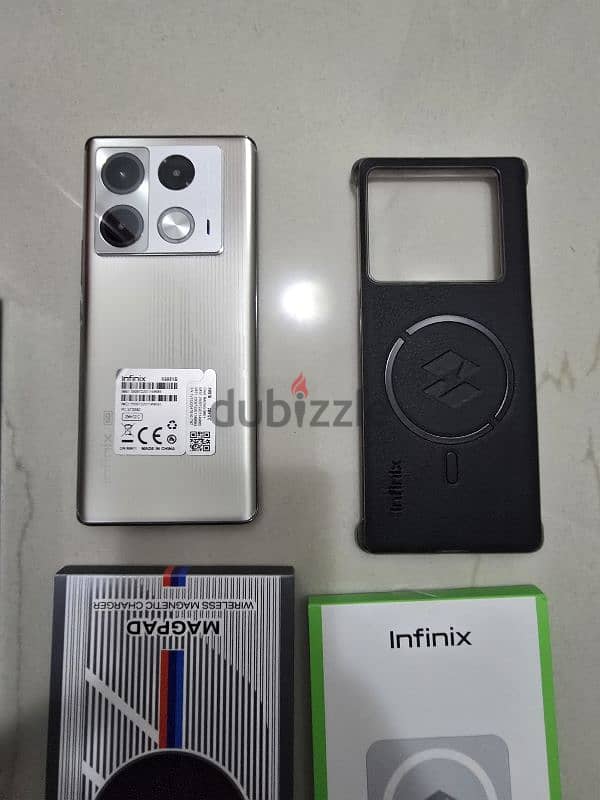 infinix not 40 pro + 5 G 4