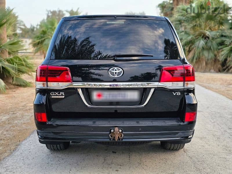 Toyota Land Cruiser 2019 V8 Grand Touring 4