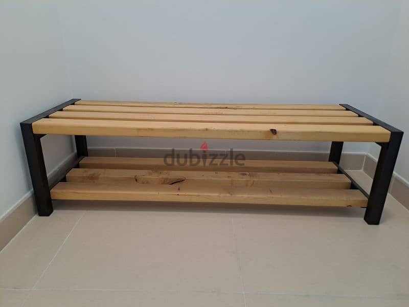 Wooden seating table 0