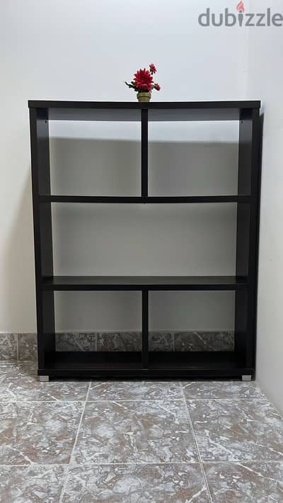 Used Bookshelf/Showcase for sale