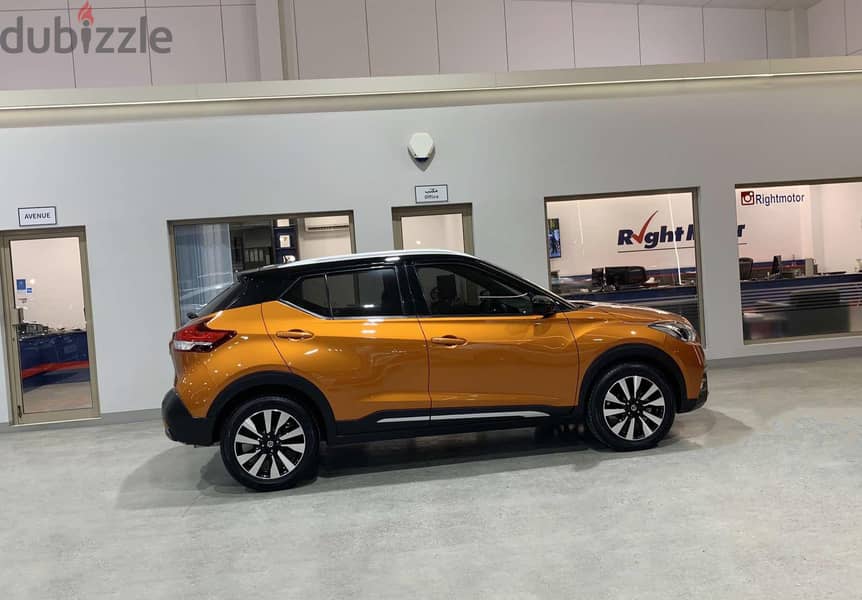 Nissan Kicks (60,000 Kms) 1