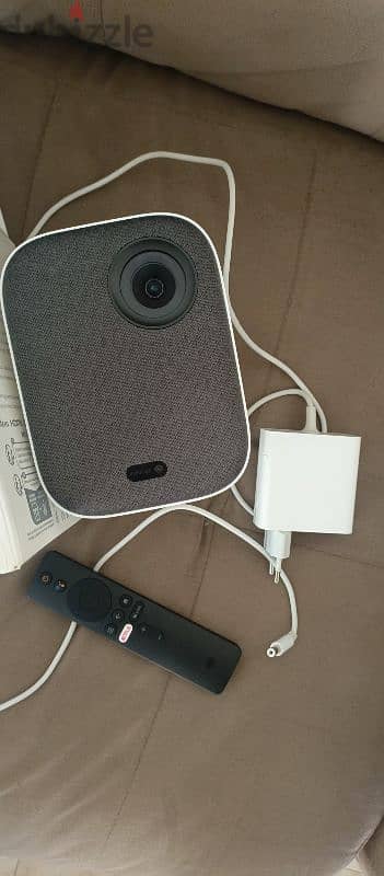 mi smart projector 2 للبيع 1