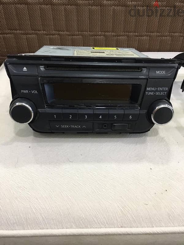 Original Yaris stereo 1