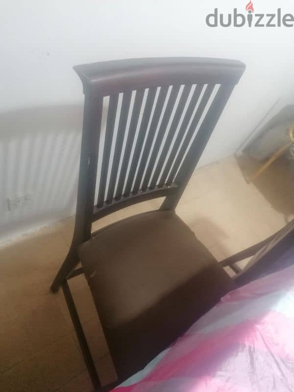 8 chairs dinning table for sale  50 bd 1