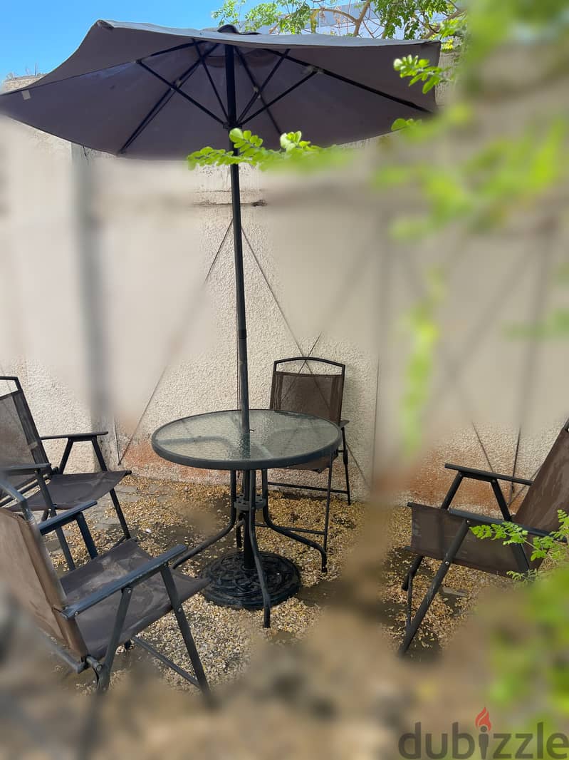 4 seater Patio set 0