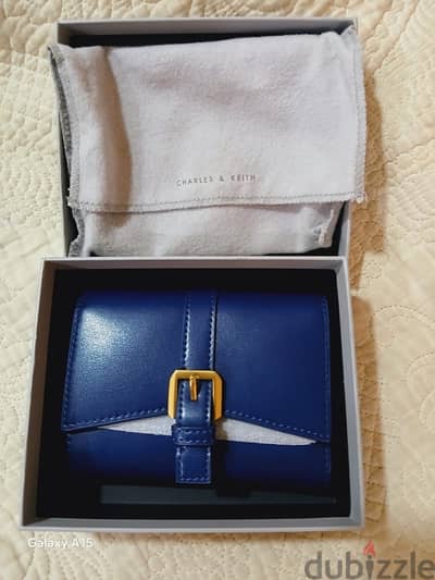 Brand new Ladies wallet  (Charles and Keith)