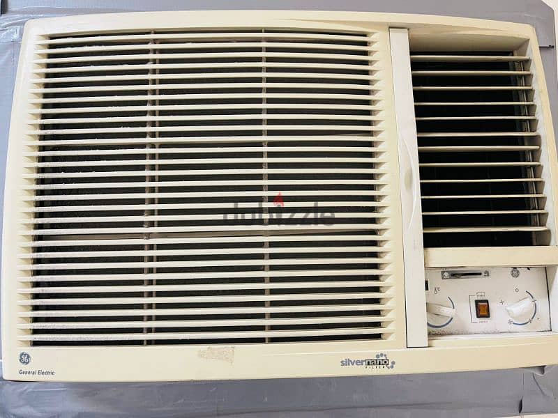 2 ton Ac window good condition good working with warranty 1