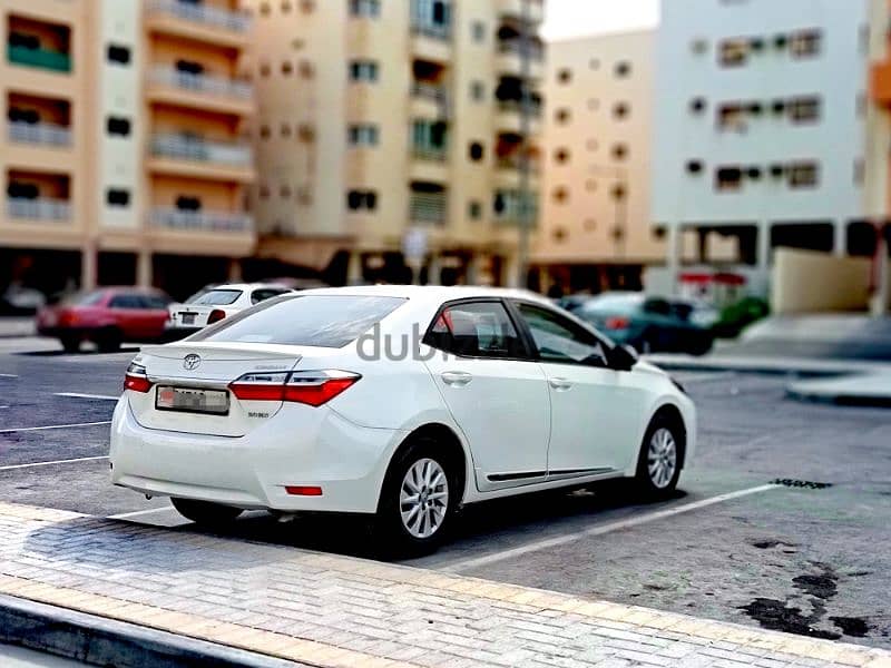 Toyota Corolla 2019 2.0xli With Sunroof Excellent Condition Car Sale 3