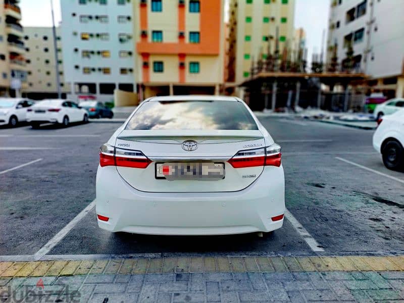 Toyota Corolla 2019 2.0xli With Sunroof Excellent Condition Car Sale 4