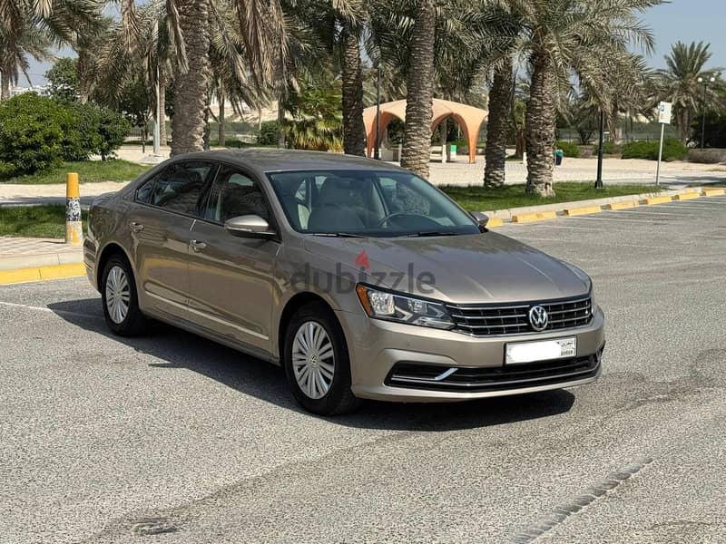 Volkswagen Passat 2016 beige 0