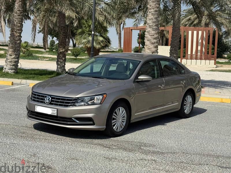 Volkswagen Passat 2016 beige 1