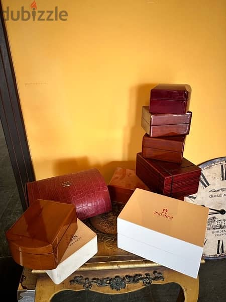 watch boxes available 1