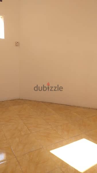 100 BD Family Flat in Excellent Area beside Lulu riffa 5