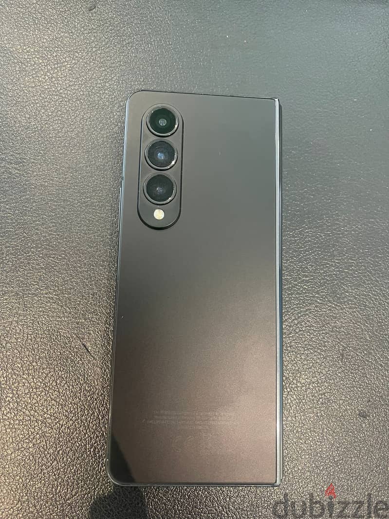 Samsung Galaxy fold 4 Black 256 new condition 3