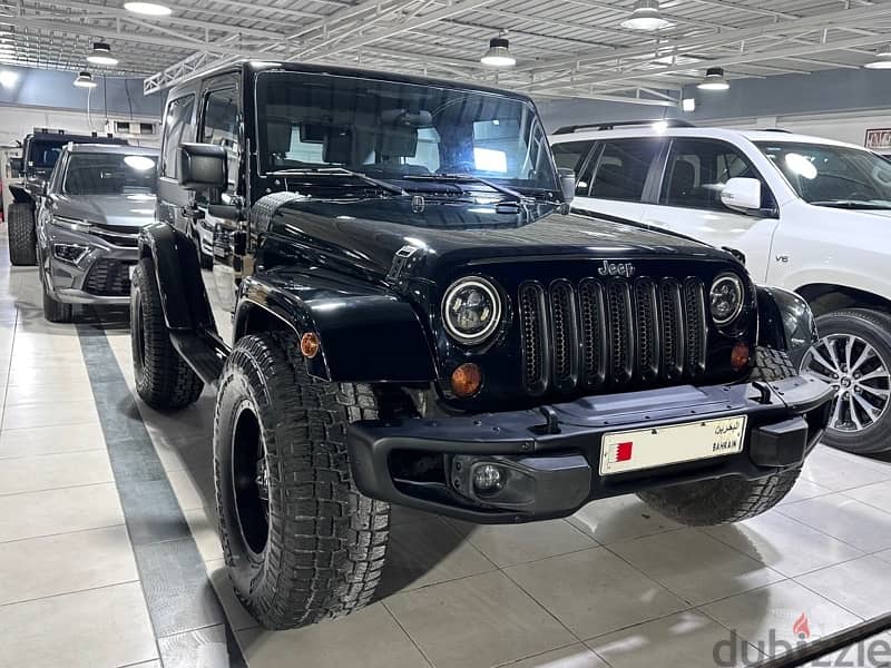 2010 Jeep Wrangler Sahara 2