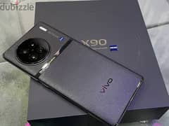 Vivo x90. storage 8/256 0