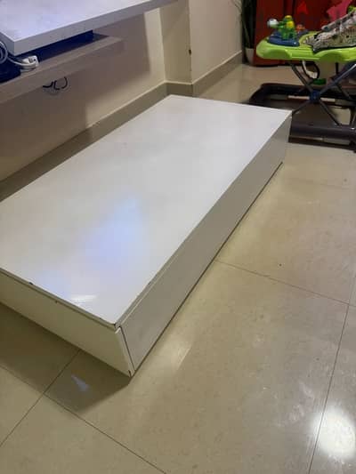 used coffee table bd 10