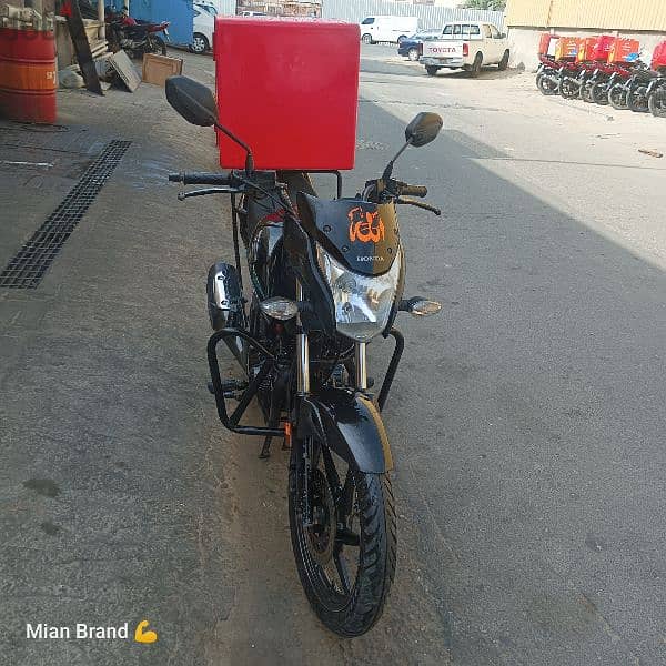 Honda unicorn bike for sale 19 model passing insurance 1 monht 3