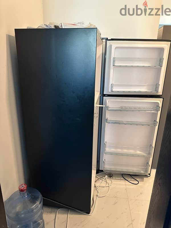 URGENT SALE HITACHI REFRIGERATOR 4