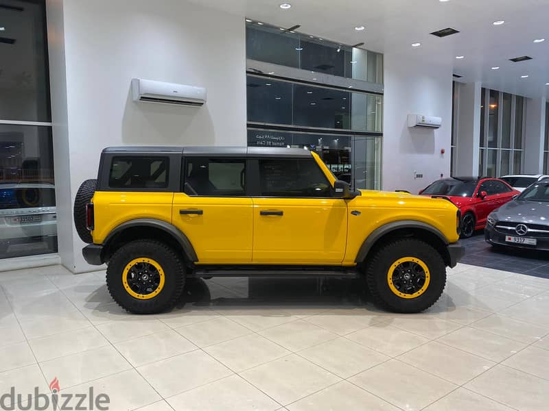 Ford Bronco Wildtrak 2022 Yellow 2