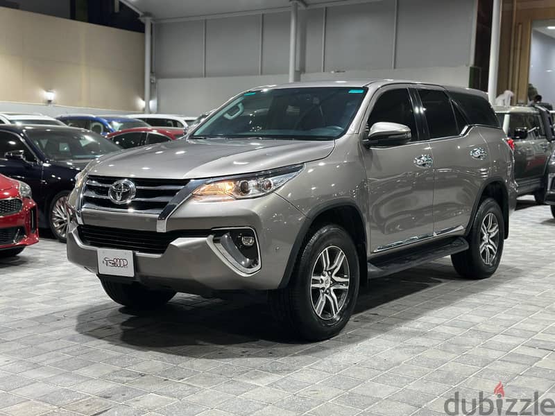 Toyota Fortuner 2019 V4 0