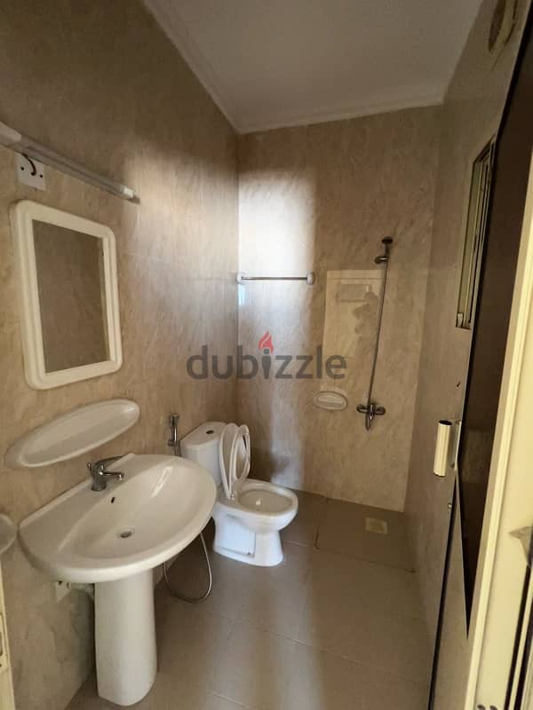 2 Bedroom apartment in riffa on the main road 1