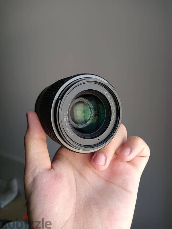 Sigma 30mm F1.4 for sony e mount 0